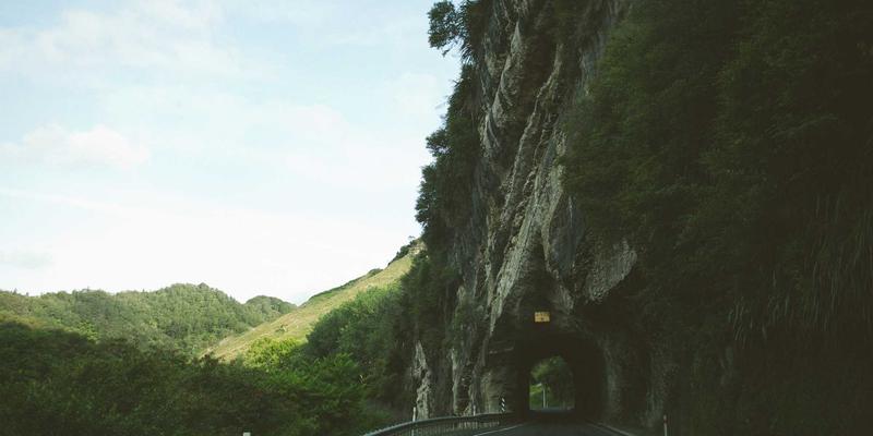 润泽晟豪深度解析：商业地产与高端住宅资产管理的差异化战略与实践